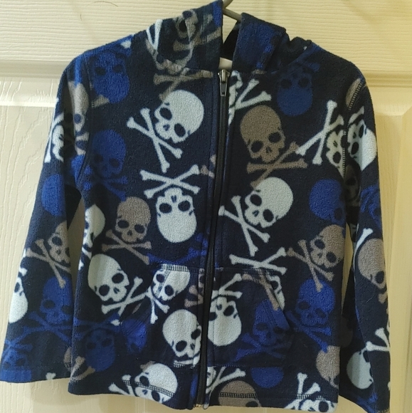 Kidgets Boy 3T Skull and Crossbones Fleece Jacket - Picture 2 of 6